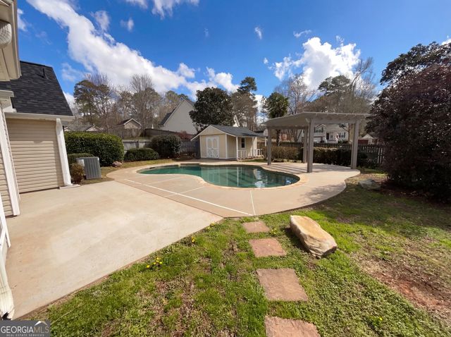 2 Austin Court, Newnan, GA 30263