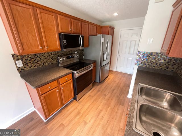 2 Austin Court, Newnan, GA 30263