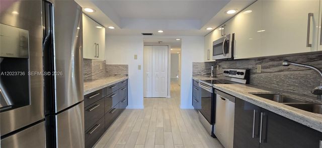 800 Parkview Dr 430, Hallandale Beach, FL 33009