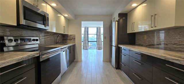 800 Parkview Dr 430, Hallandale Beach, FL 33009