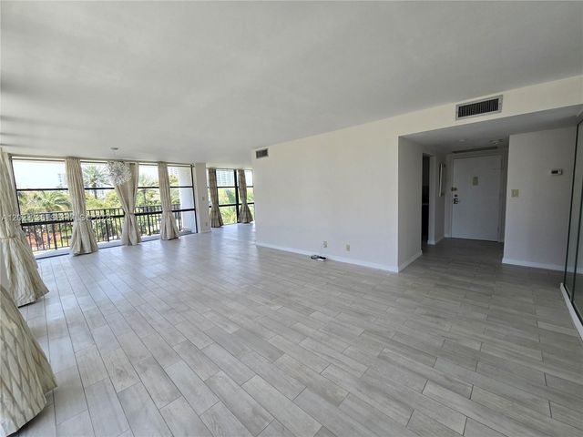 800 Parkview Dr 430, Hallandale Beach, FL 33009
