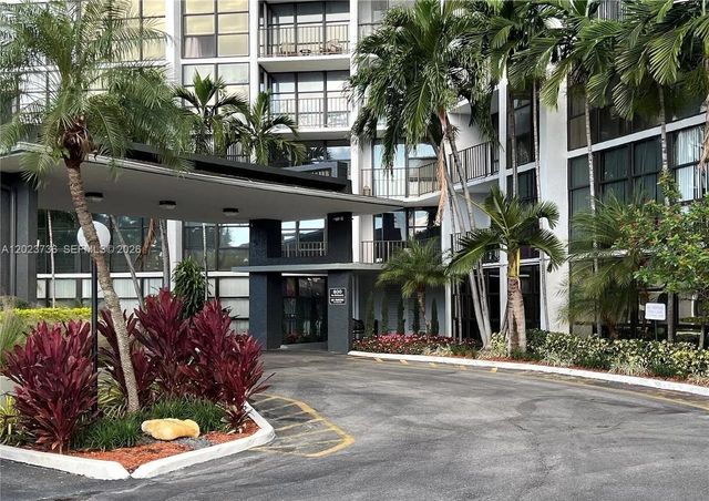 800 Parkview Dr 430, Hallandale Beach, FL 33009