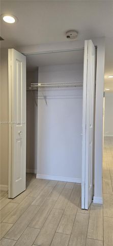 800 Parkview Dr 430, Hallandale Beach, FL 33009