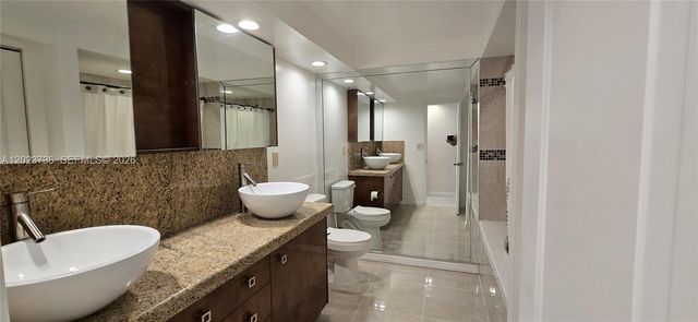 800 Parkview Dr 430, Hallandale Beach, FL 33009