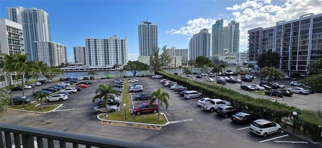 800 Parkview Dr 430, Hallandale Beach, FL 33009