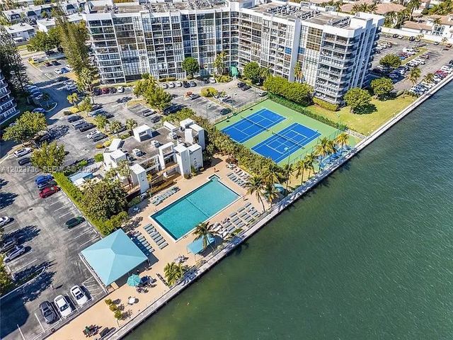 800 Parkview Dr 430, Hallandale Beach, FL 33009