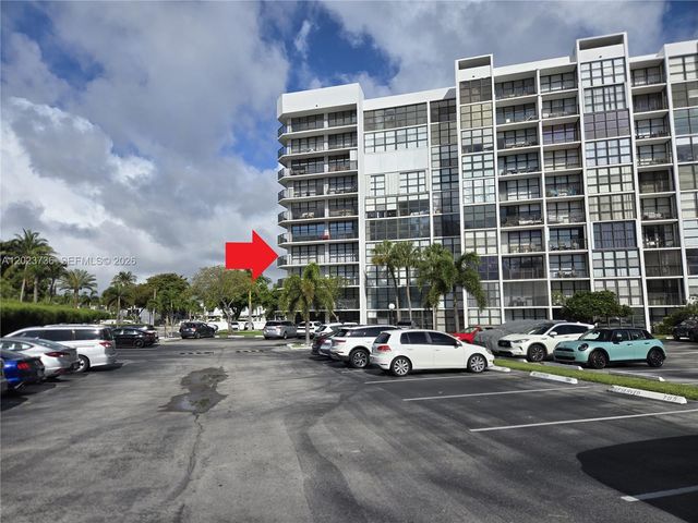 800 Parkview Dr 430, Hallandale Beach, FL 33009