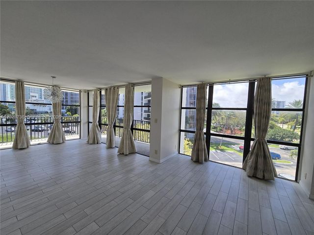 800 Parkview Dr 430, Hallandale Beach, FL 33009