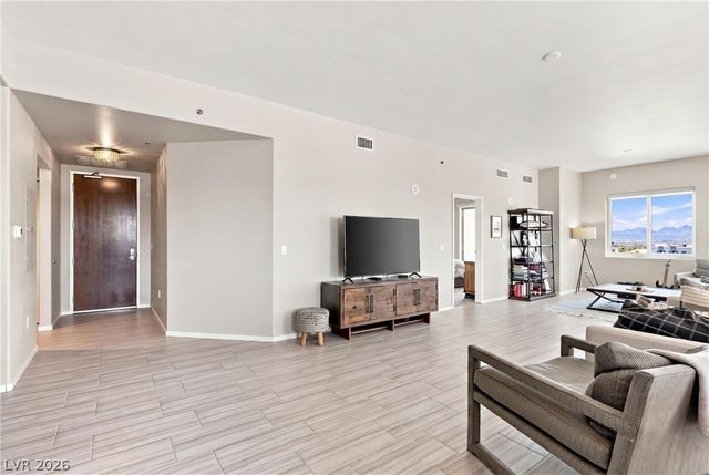 8255 Las Vegas Boulevard 610, Las Vegas, NV 89123