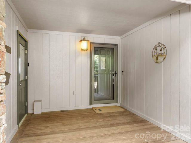 337 Rhododendron Lane, Burnsville, NC 28714