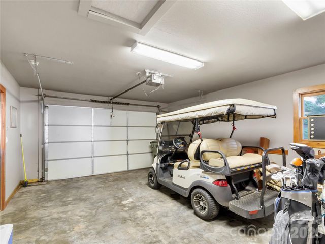 337 Rhododendron Lane, Burnsville, NC 28714