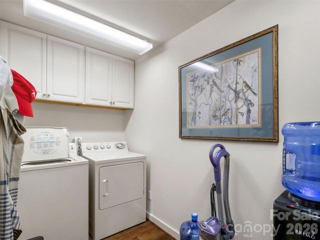 337 Rhododendron Lane, Burnsville, NC 28714