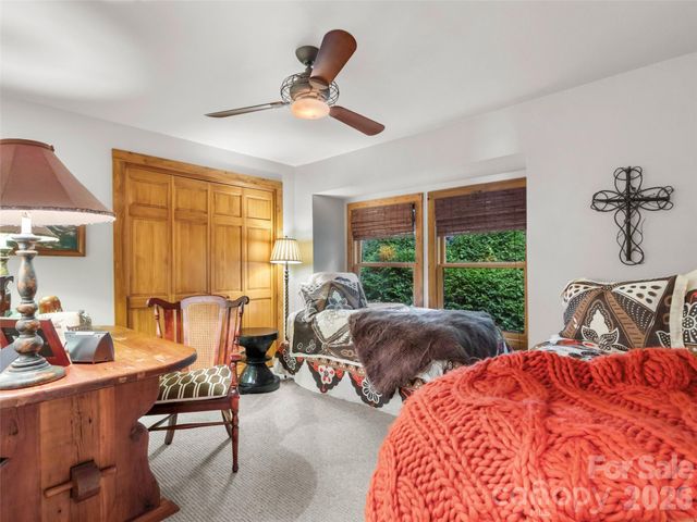 337 Rhododendron Lane, Burnsville, NC 28714