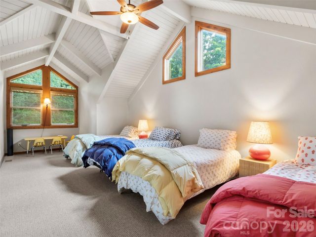 337 Rhododendron Lane, Burnsville, NC 28714