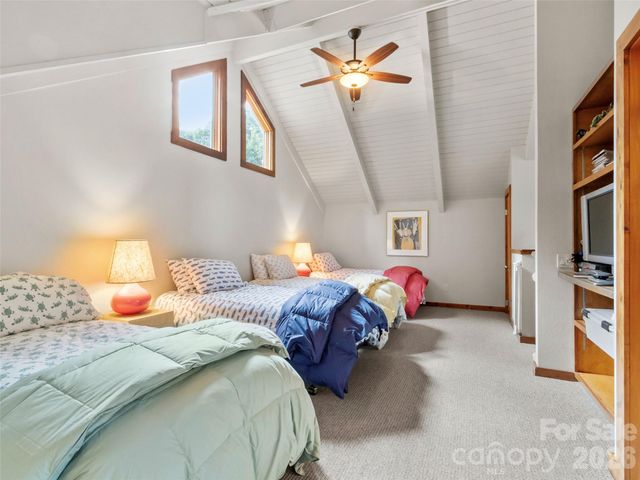 337 Rhododendron Lane, Burnsville, NC 28714