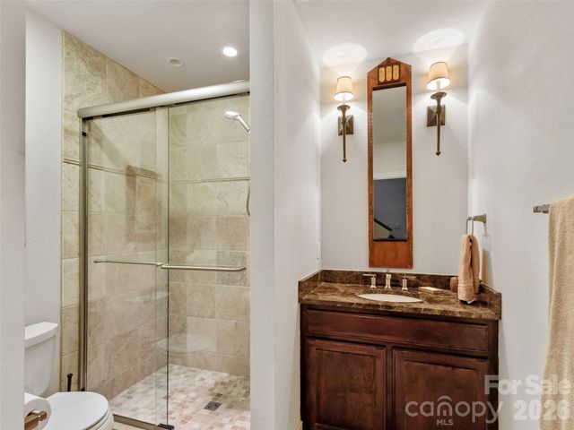 337 Rhododendron Lane, Burnsville, NC 28714