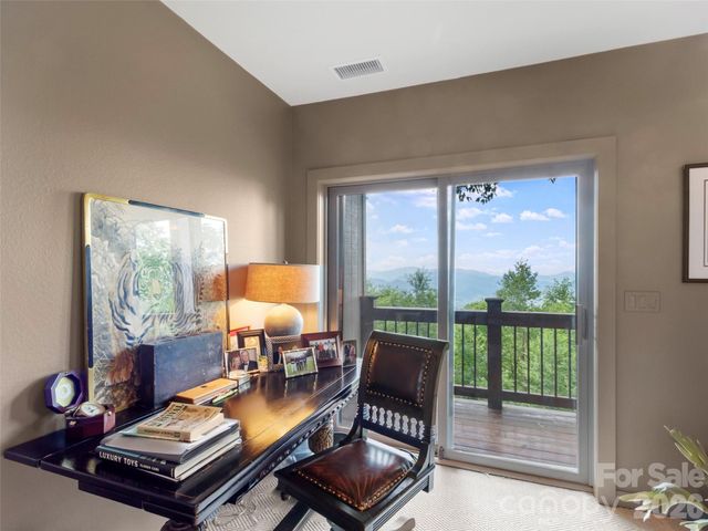 337 Rhododendron Lane, Burnsville, NC 28714