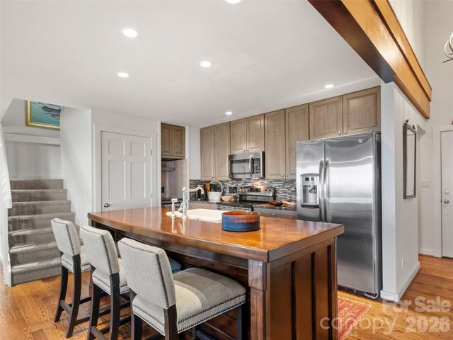 337 Rhododendron Lane, Burnsville, NC 28714