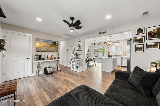 139 Bosun Avenue, Manahawkin, NJ 08050