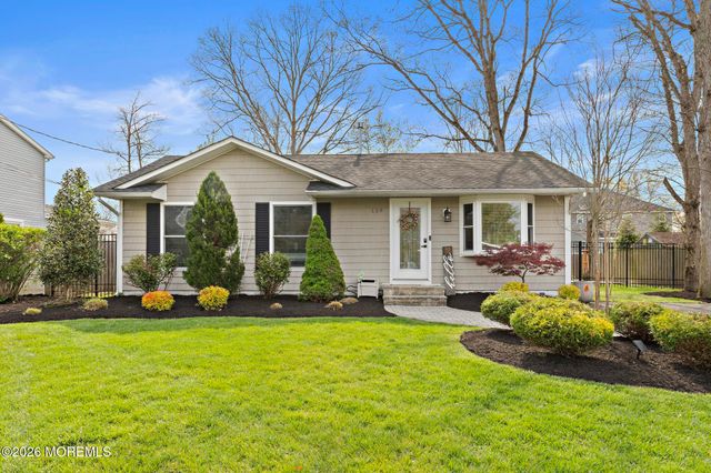 139 Bosun Avenue, Manahawkin, NJ 08050