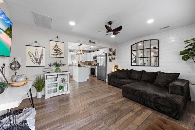 139 Bosun Avenue, Manahawkin, NJ 08050