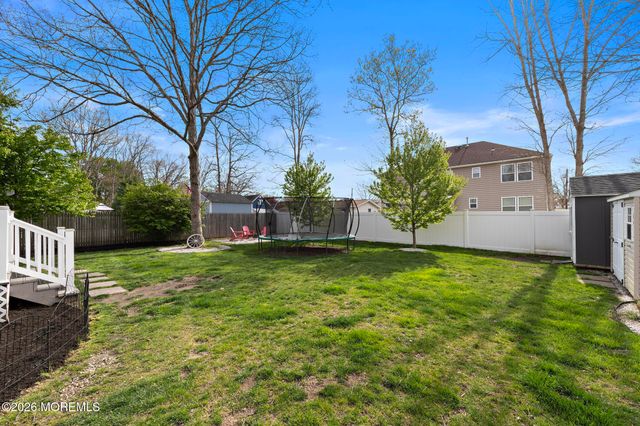 139 Bosun Avenue, Manahawkin, NJ 08050