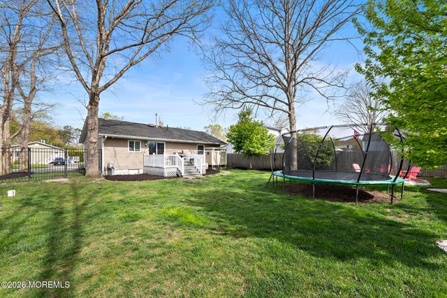 139 Bosun Avenue, Manahawkin, NJ 08050