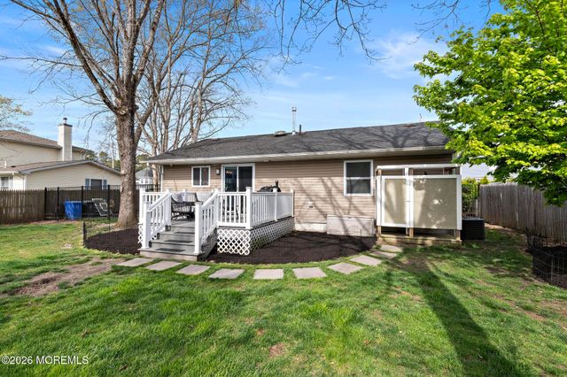 139 Bosun Avenue, Manahawkin, NJ 08050