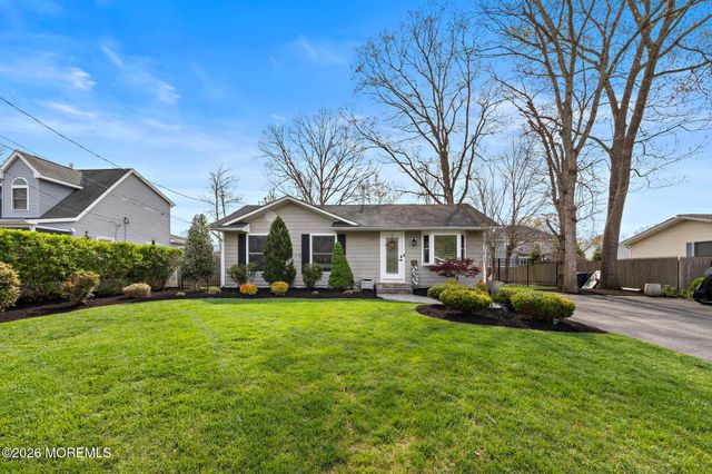 139 Bosun Avenue, Manahawkin, NJ 08050