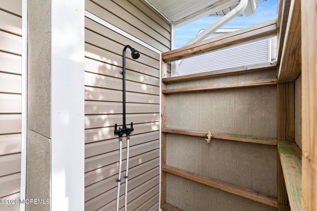 139 Bosun Avenue, Manahawkin, NJ 08050