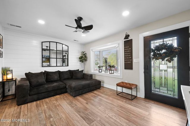 139 Bosun Avenue, Manahawkin, NJ 08050