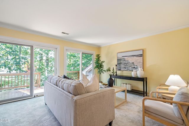 1523 Woodcroft Drive, Raleigh, NC 27609