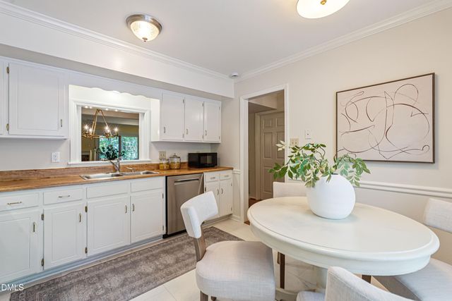 1523 Woodcroft Drive, Raleigh, NC 27609
