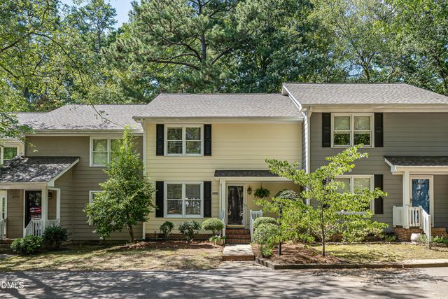 1523 Woodcroft Drive, Raleigh, NC 27609