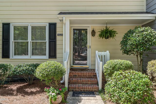 1523 Woodcroft Drive, Raleigh, NC 27609