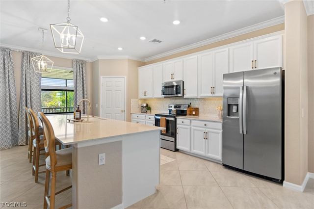 12027 Hawthorn Lake DR 202, Fort Myers, FL 33913