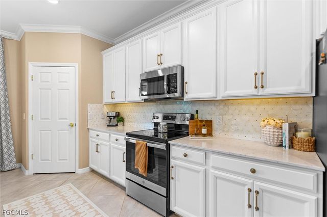 12027 Hawthorn Lake DR 202, Fort Myers, FL 33913