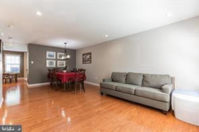 81 HEARTHSTONE LN, Marlton, NJ 08053