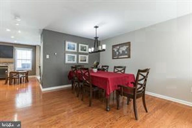 81 HEARTHSTONE LN, Marlton, NJ 08053