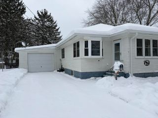 106 N Reinberg Avenue, Scottville, MI 49454