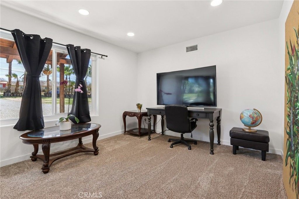 Image 12 of property listing at 30325 San Jacinto, Hemet, CA 92543