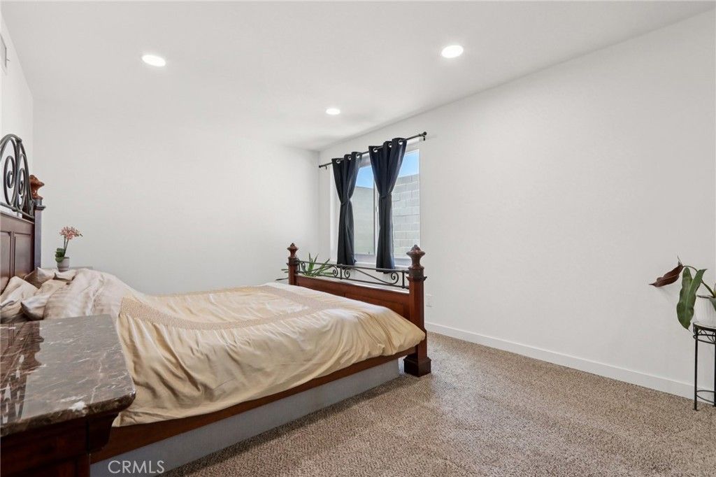 Image 14 of property listing at 30325 San Jacinto, Hemet, CA 92543