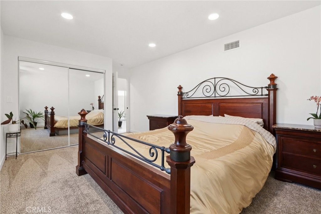 Image 15 of property listing at 30325 San Jacinto, Hemet, CA 92543