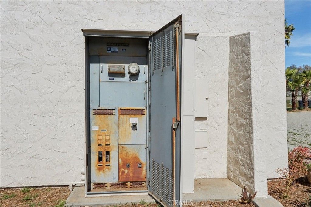 Image 30 of property listing at 30325 San Jacinto, Hemet, CA 92543