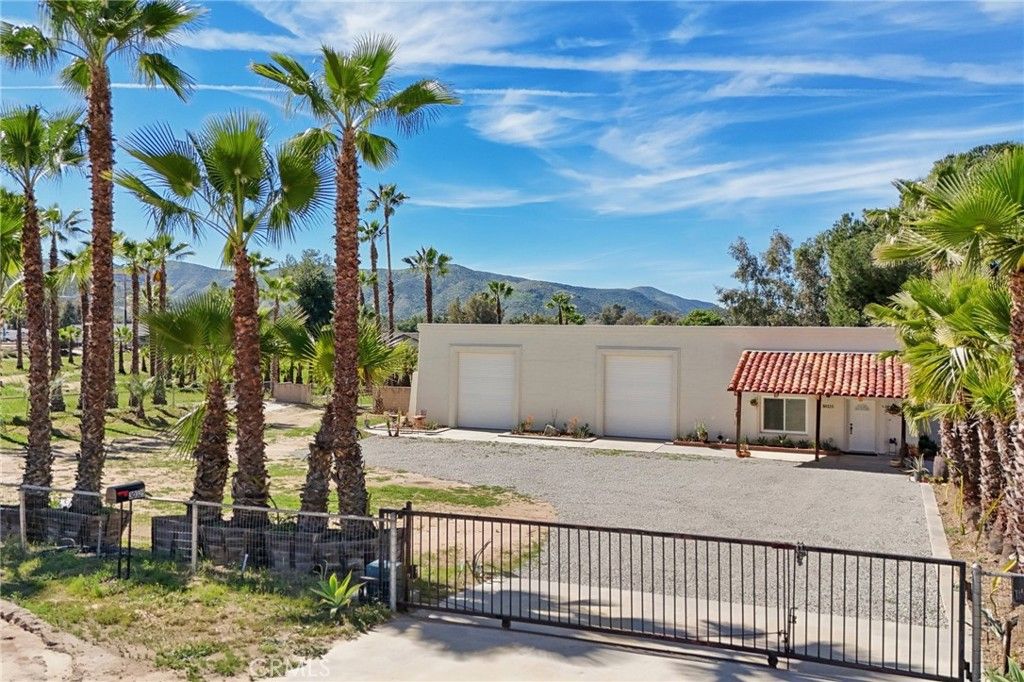 Image 36 of property listing at 30325 San Jacinto, Hemet, CA 92543