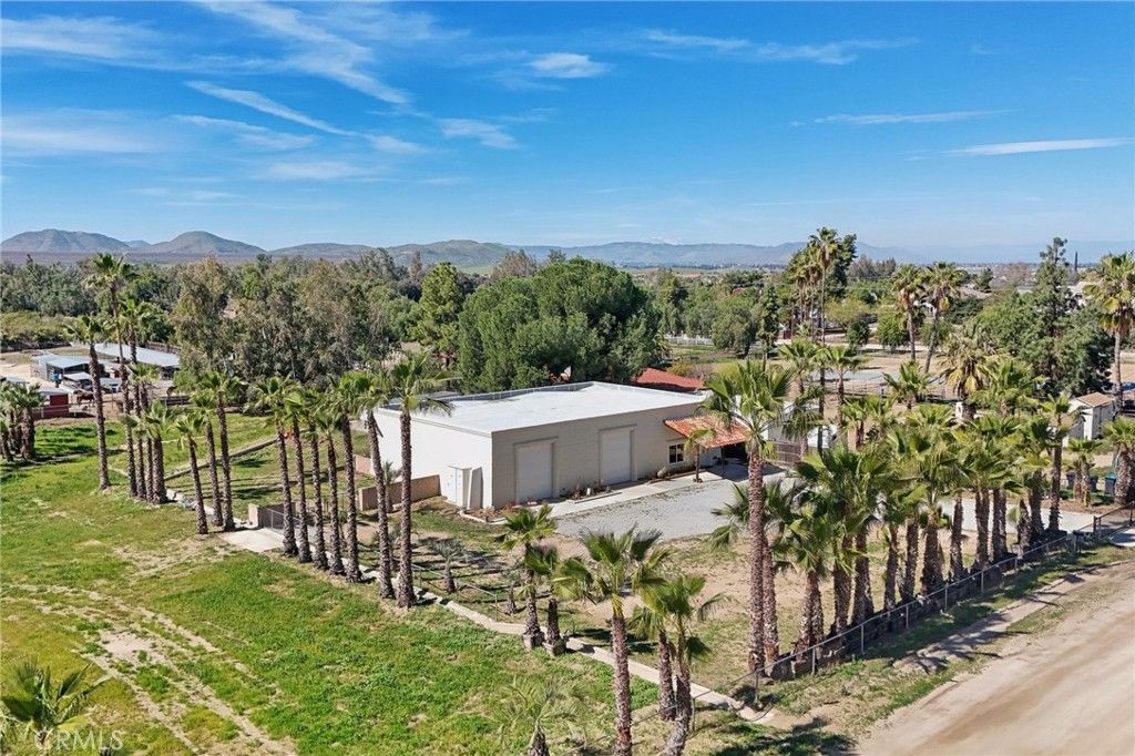 Image 40 of property listing at 30325 San Jacinto, Hemet, CA 92543