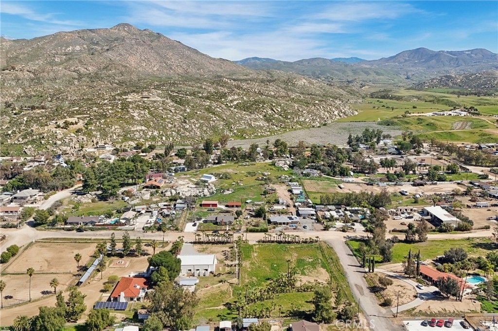 Image 48 of property listing at 30325 San Jacinto, Hemet, CA 92543