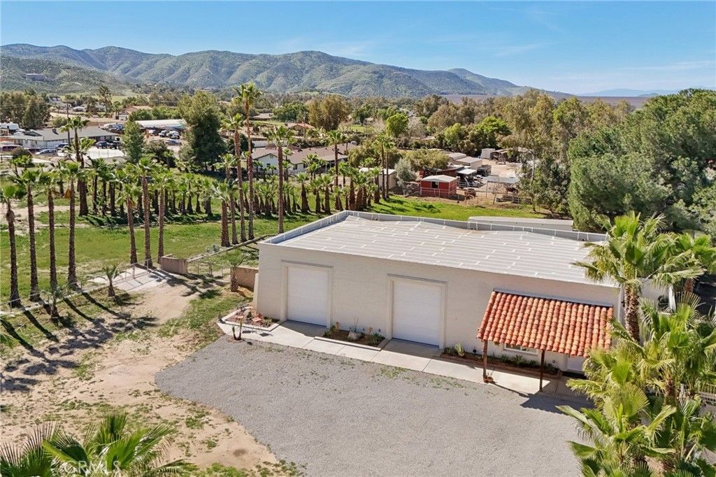 Image 57 of property listing at 30325 San Jacinto, Hemet, CA 92543