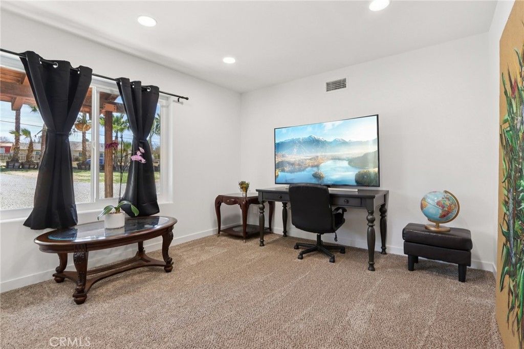 Image 65 of property listing at 30325 San Jacinto, Hemet, CA 92543