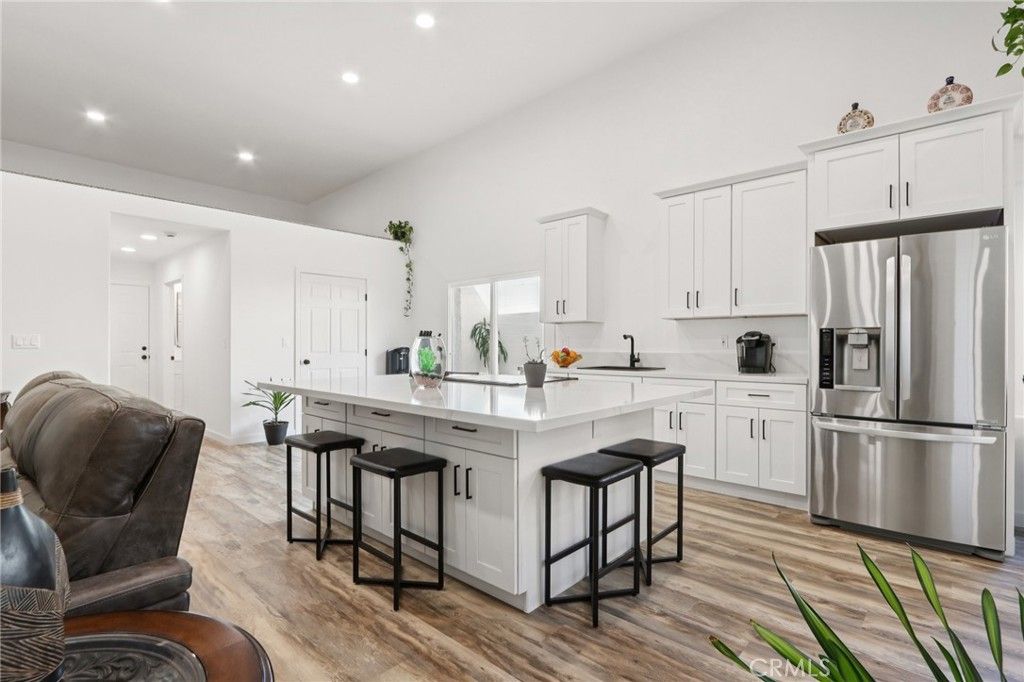 Image 8 of property listing at 30325 San Jacinto, Hemet, CA 92543